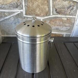 Stainless Steel Indoor Composter Pail with Lid, Handle and Filter. Worm Compost